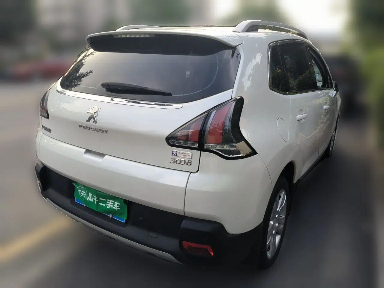 Peugeot 3008 2016 2.0L Automatic Classic Edition — миниатюра 6