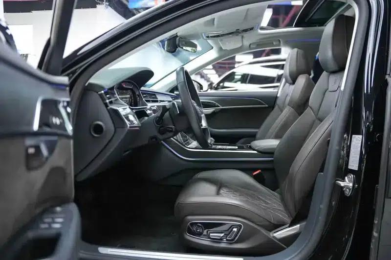 2021 Audi A8 A8L 50 TFSI quattro Comfort — миниатюра 11