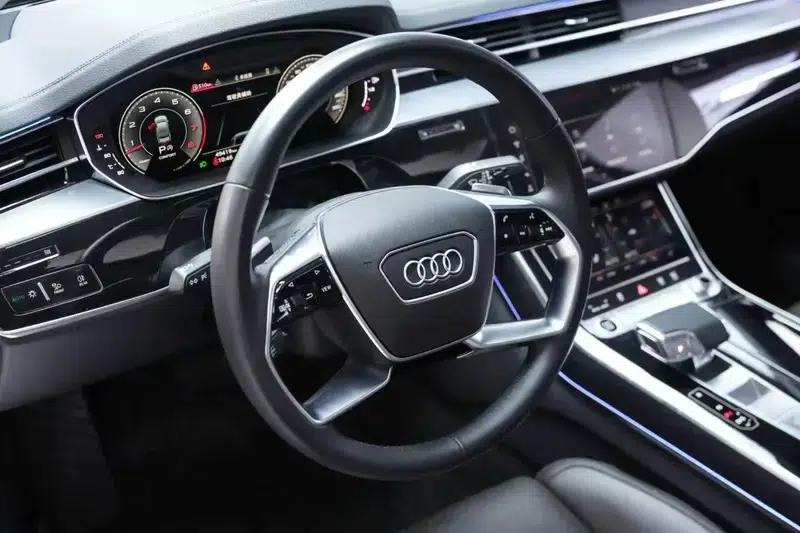 2021 Audi A8 A8L 50 TFSI quattro Comfort — миниатюра 9