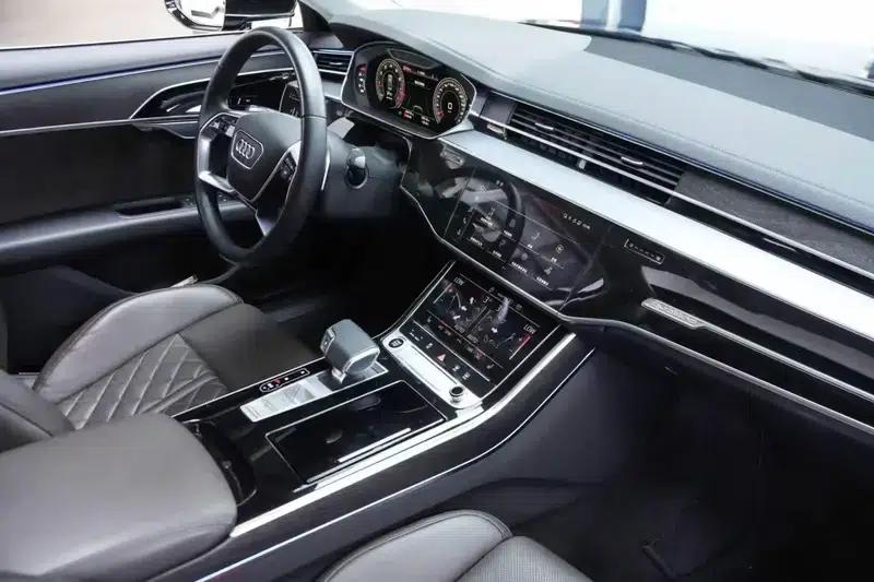 2021 Audi A8 A8L 50 TFSI quattro Comfort — миниатюра 10