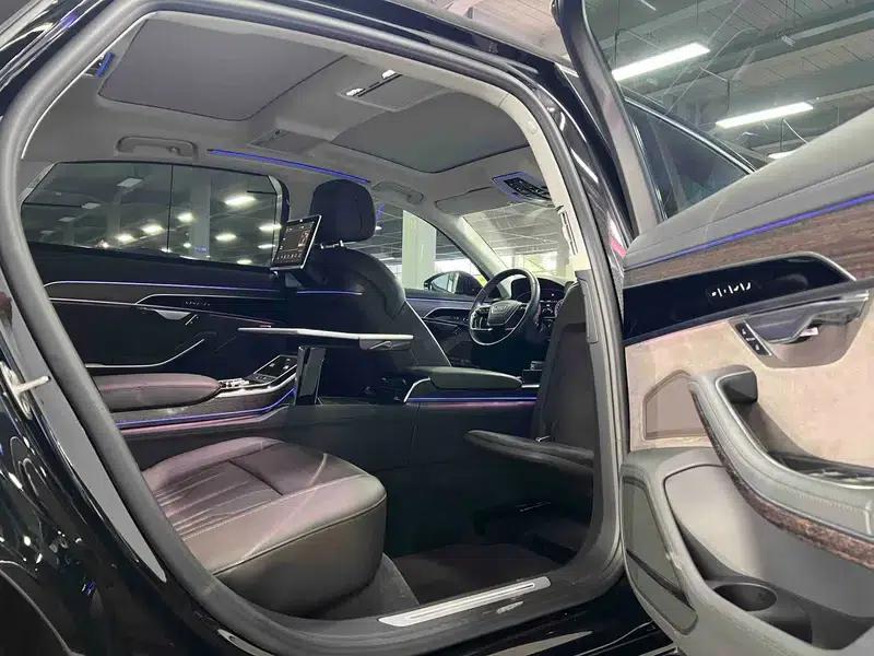 2019 Audi A8 A8L 55 TFSI quattro Luxury — миниатюра 5