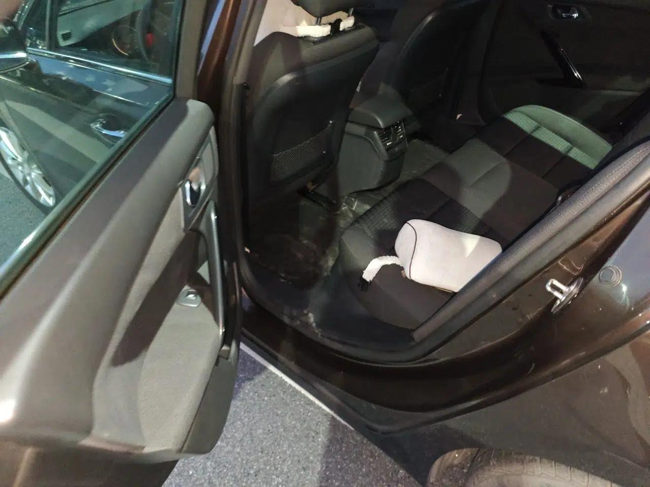 Peugeot 508 2015 2.0L Automatic Zhiyi Edition — миниатюра 17