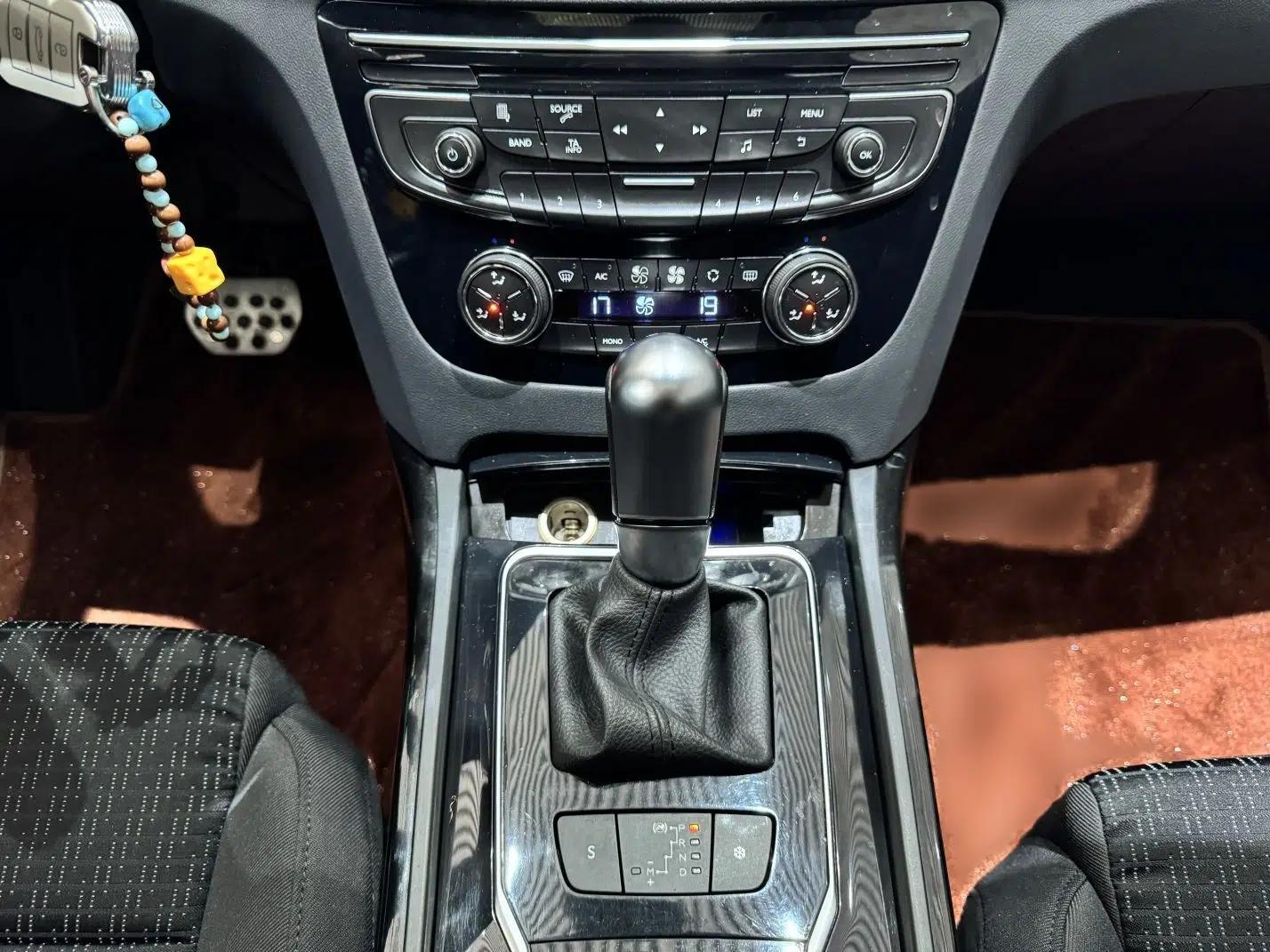 Peugeot 508 2015 1.6THP Automatic Zhiiyi Edition — миниатюра 39