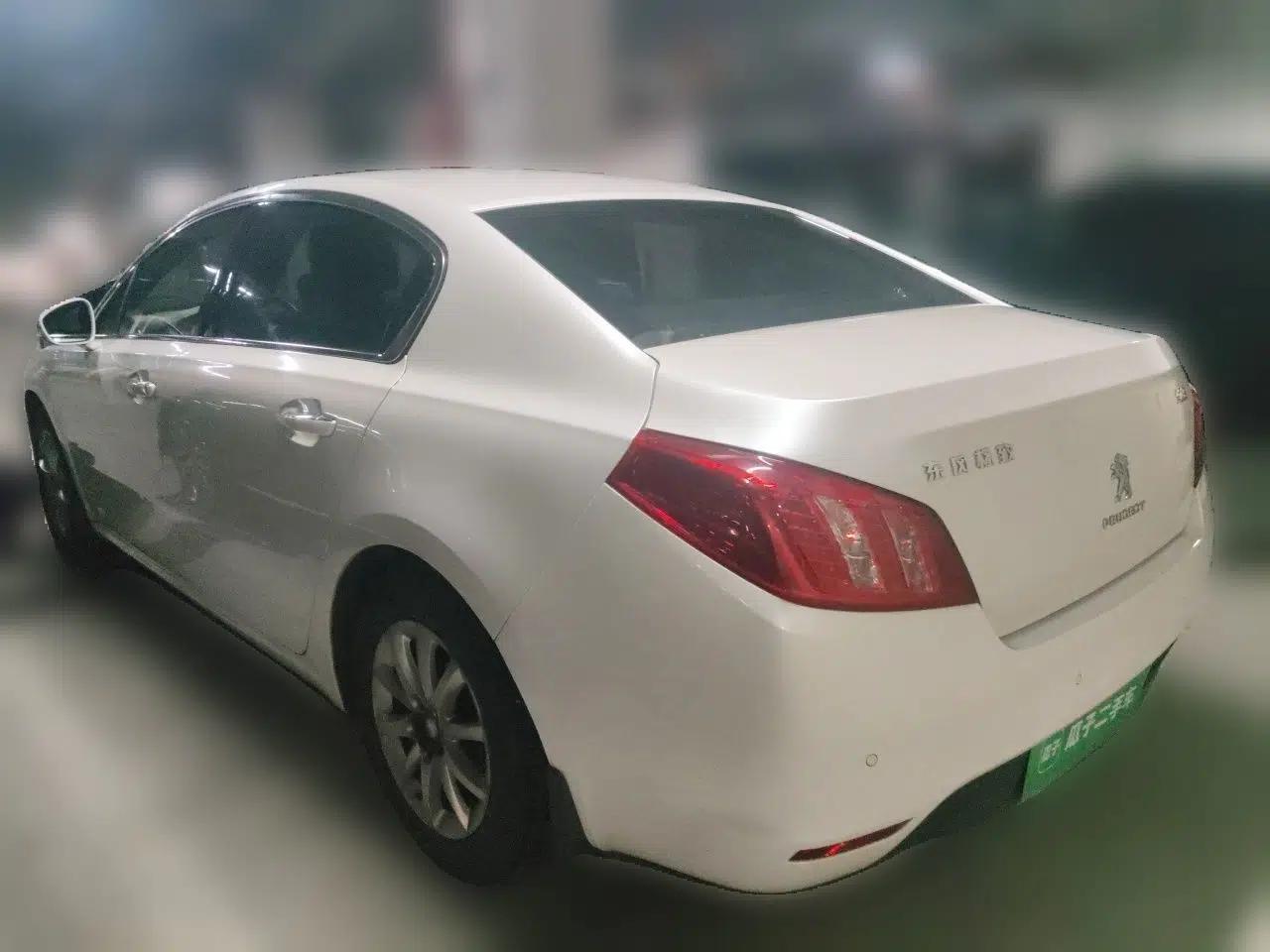 Peugeot 508 2013 2.0L 2nd Anniversary Edition with Automatic Sunroof – Classic Version — миниатюра 4