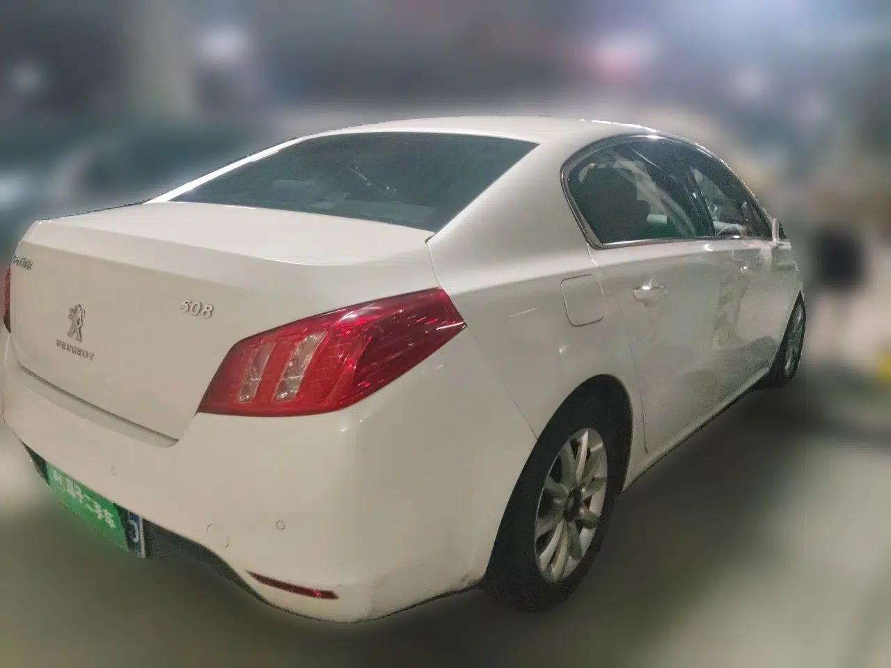 Peugeot 508 2013 2.0L 2nd Anniversary Edition with Automatic Sunroof – Classic Version — миниатюра 6