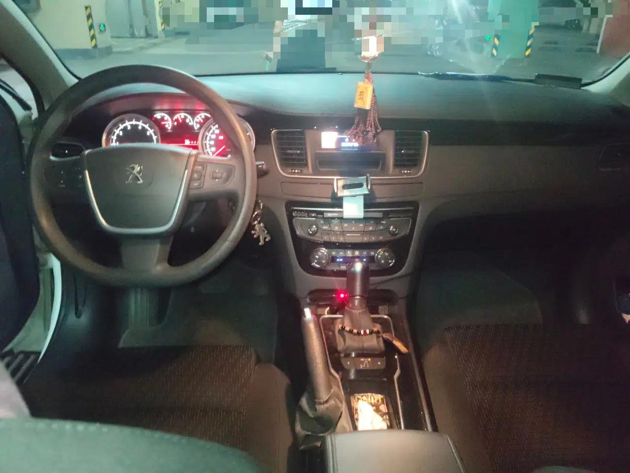Peugeot 508 2013 2.0L 2nd Anniversary Edition with Automatic Sunroof – Classic Version — миниатюра 9
