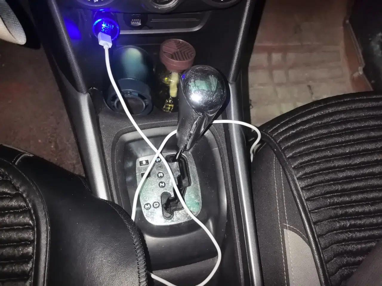 Peugeot 2008 2014 1.6L Automatic Trend Edition — миниатюра 14