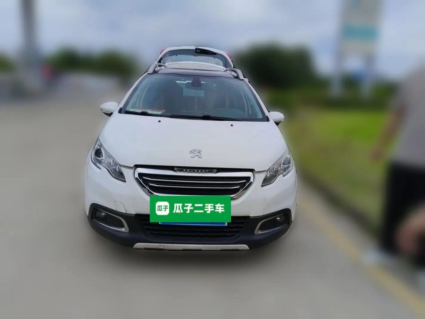 Peugeot 2008 2014 1.6L Automatic Navigation Edition — миниатюра 2