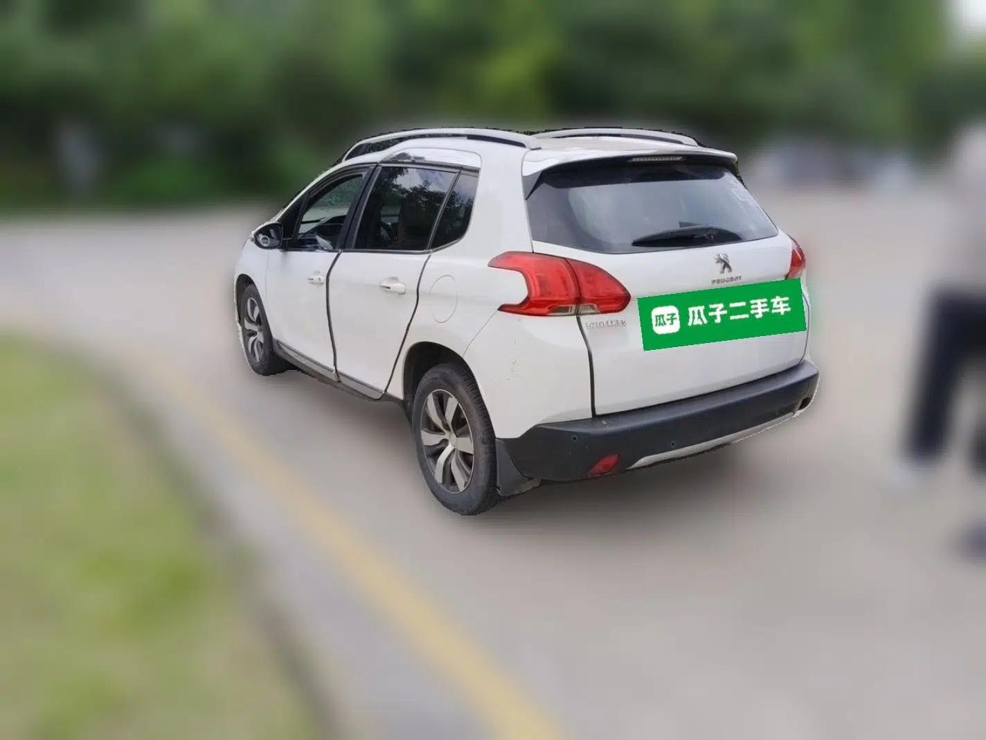 Peugeot 2008 2014 1.6L Automatic Navigation Edition — миниатюра 4