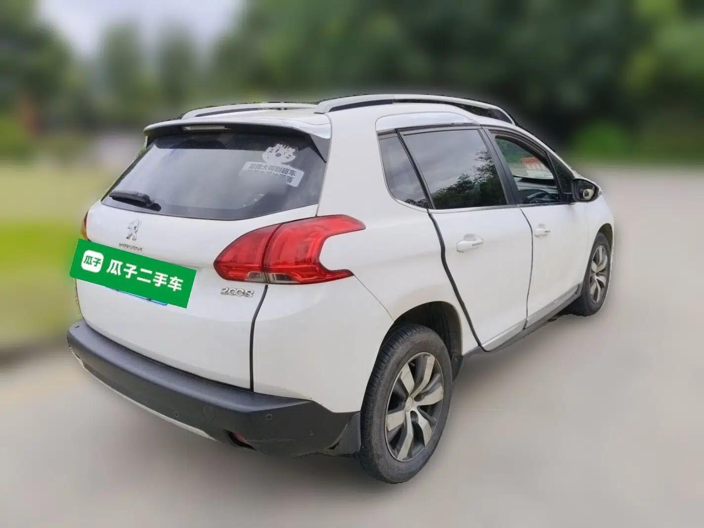 Peugeot 2008 2014 1.6L Automatic Navigation Edition — миниатюра 6