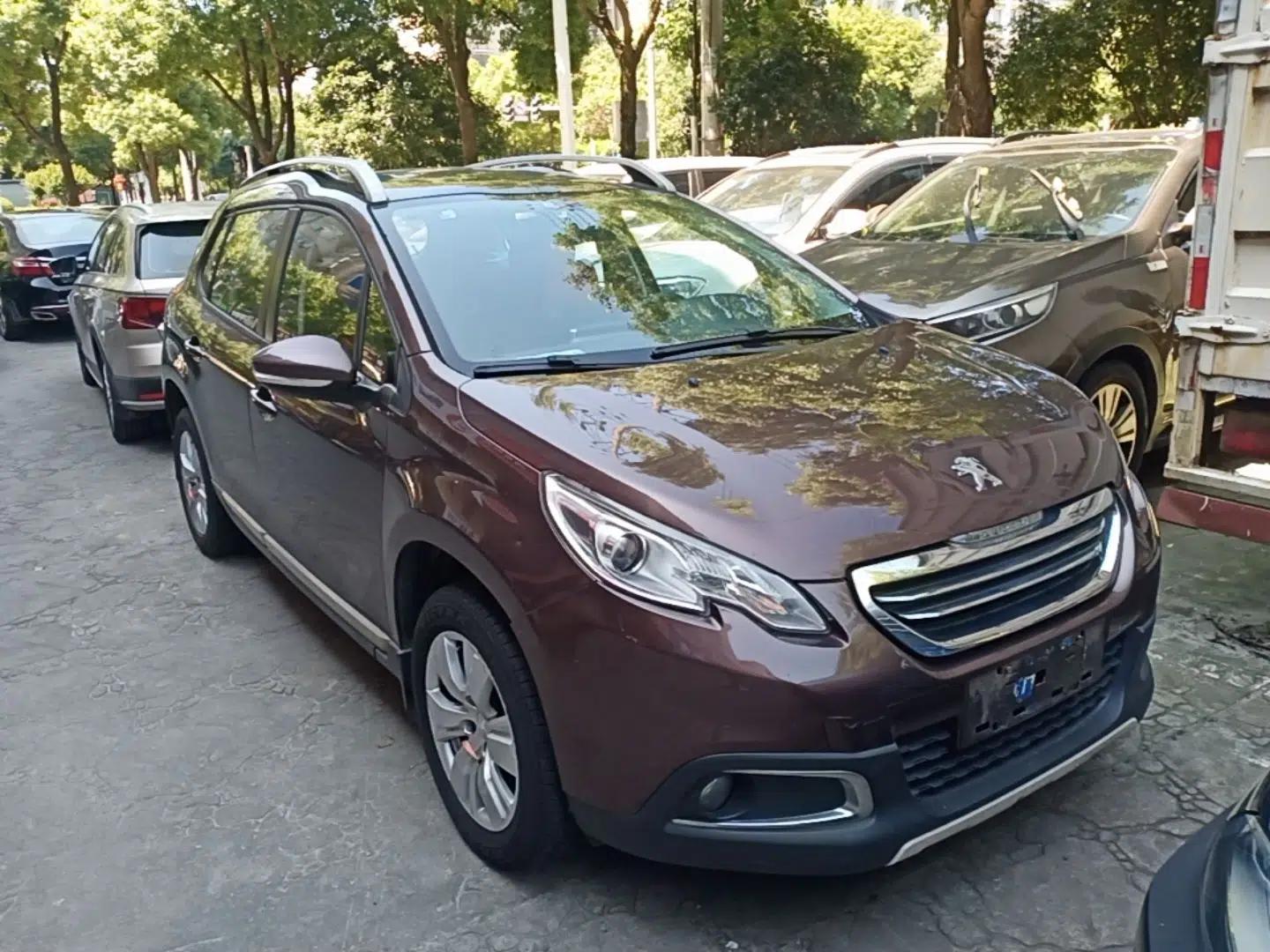 Peugeot 2008 2014 1.6L Manual Fashion Edition — миниатюра 3