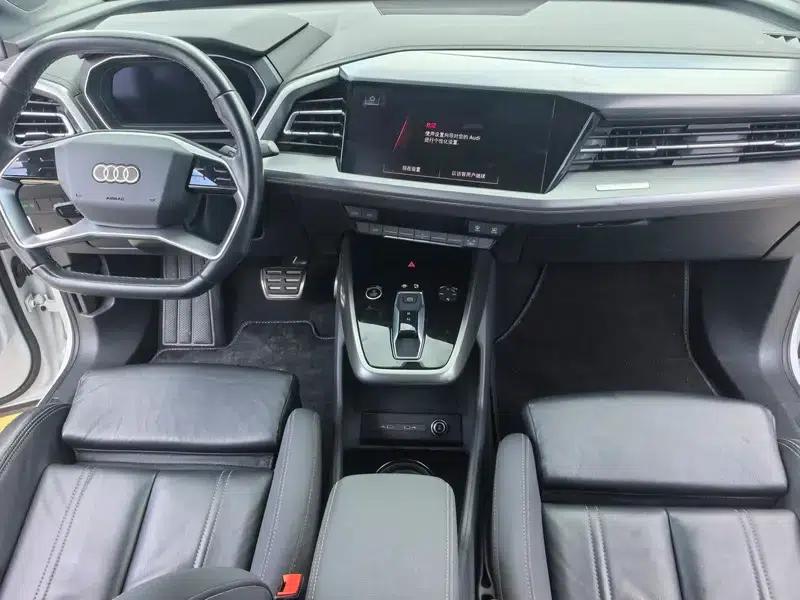 Audi Q4 e-tron 2023 Model 40 e-tron Adventure Edition — миниатюра 14