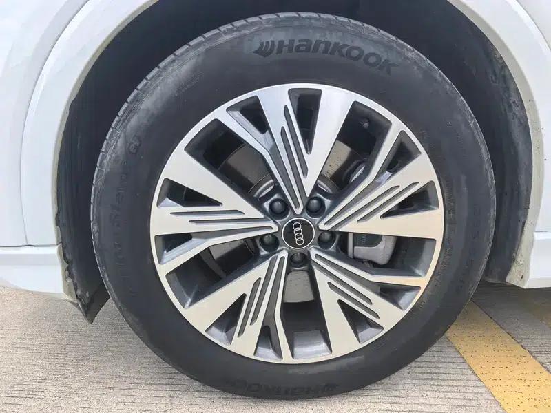 Audi Q4 e-tron 2023 Model 40 e-tron Adventure Edition — миниатюра 10