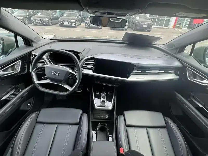 Audi Q4 e-tron 2024 Model 40 e-tron Adventure Edition — миниатюра 10