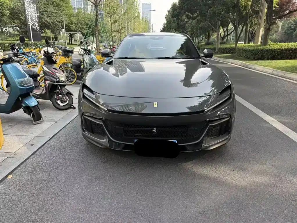 2023 Purosangue 6.5L V12 — миниатюра 2