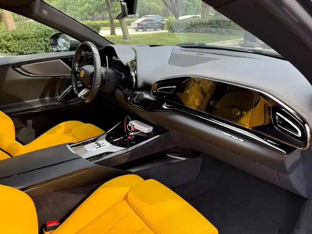2023 Purosangue 6.5L V12 — миниатюра 8