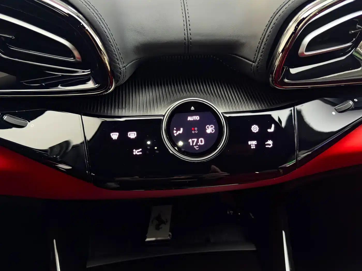 2023 Purosangue 6.5L V12 — миниатюра 11