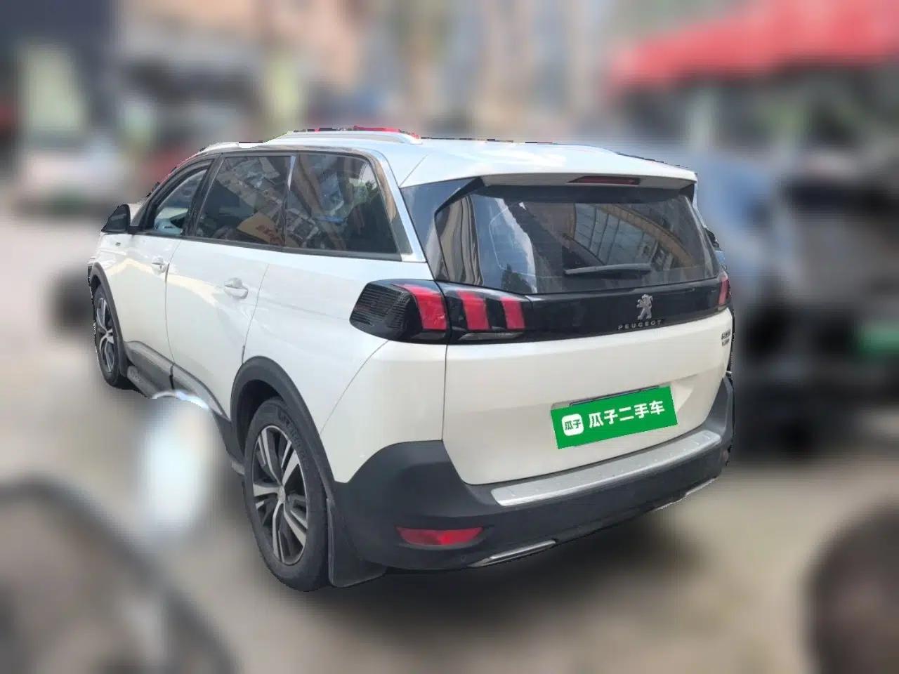 Peugeot 5008 2017 350THP 5-Seat Elite Edition — миниатюра 4