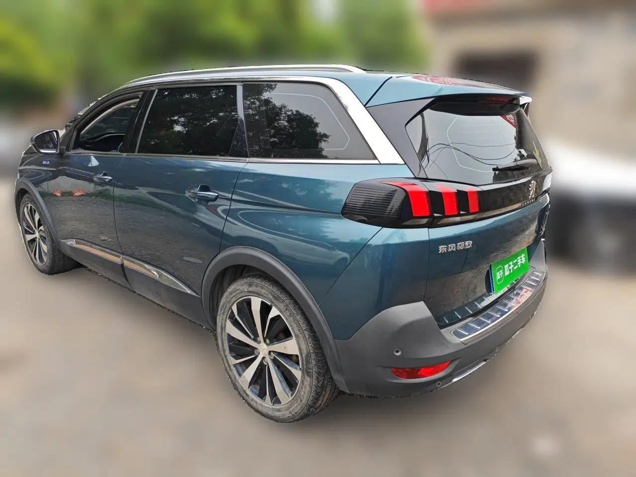 Peugeot 5008 2017 380THP 7-Seater Luxury Edition — миниатюра 4