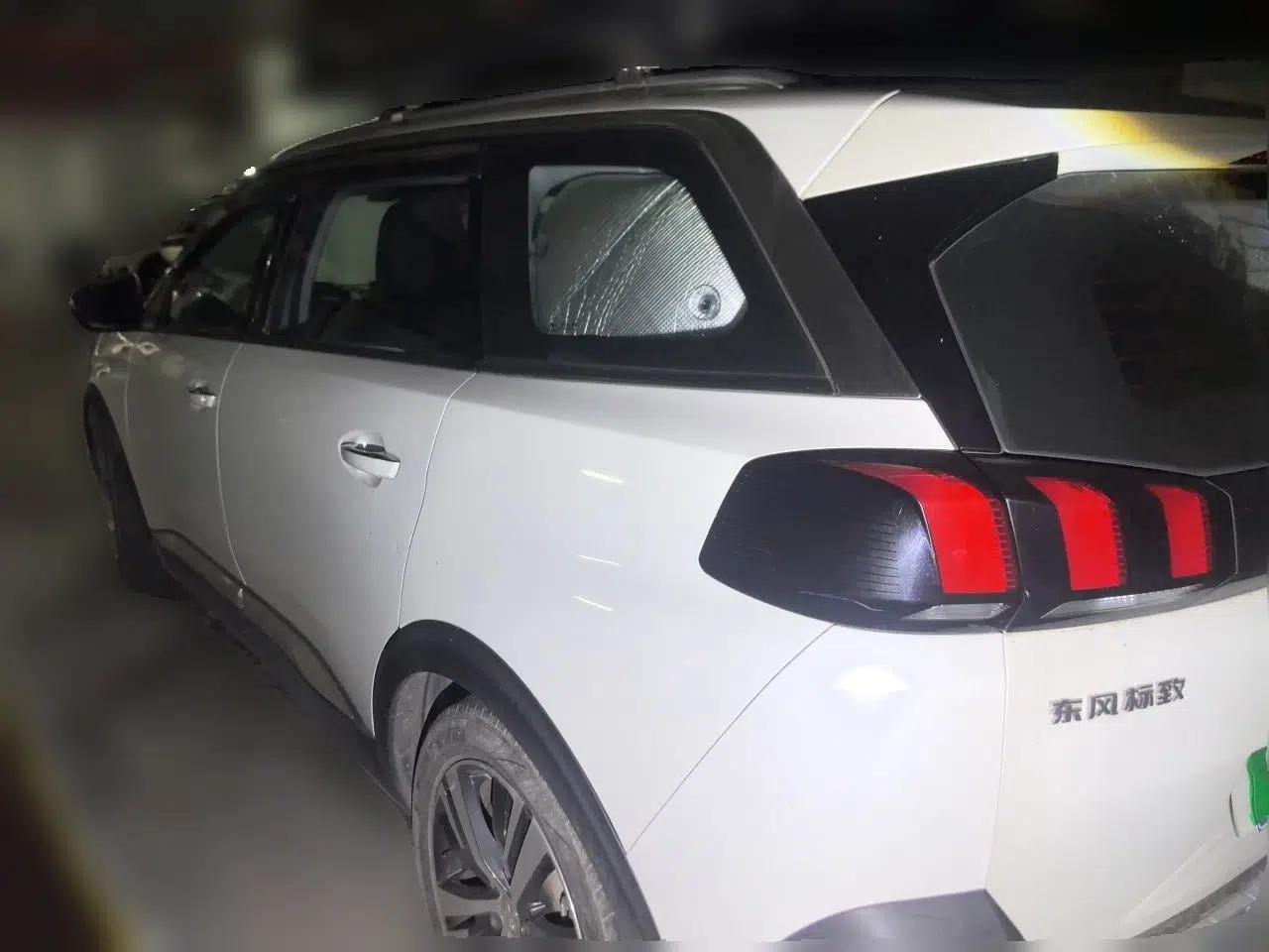 Peugeot 5008 2017 380THP 7-Seater Elite Edition — миниатюра 4