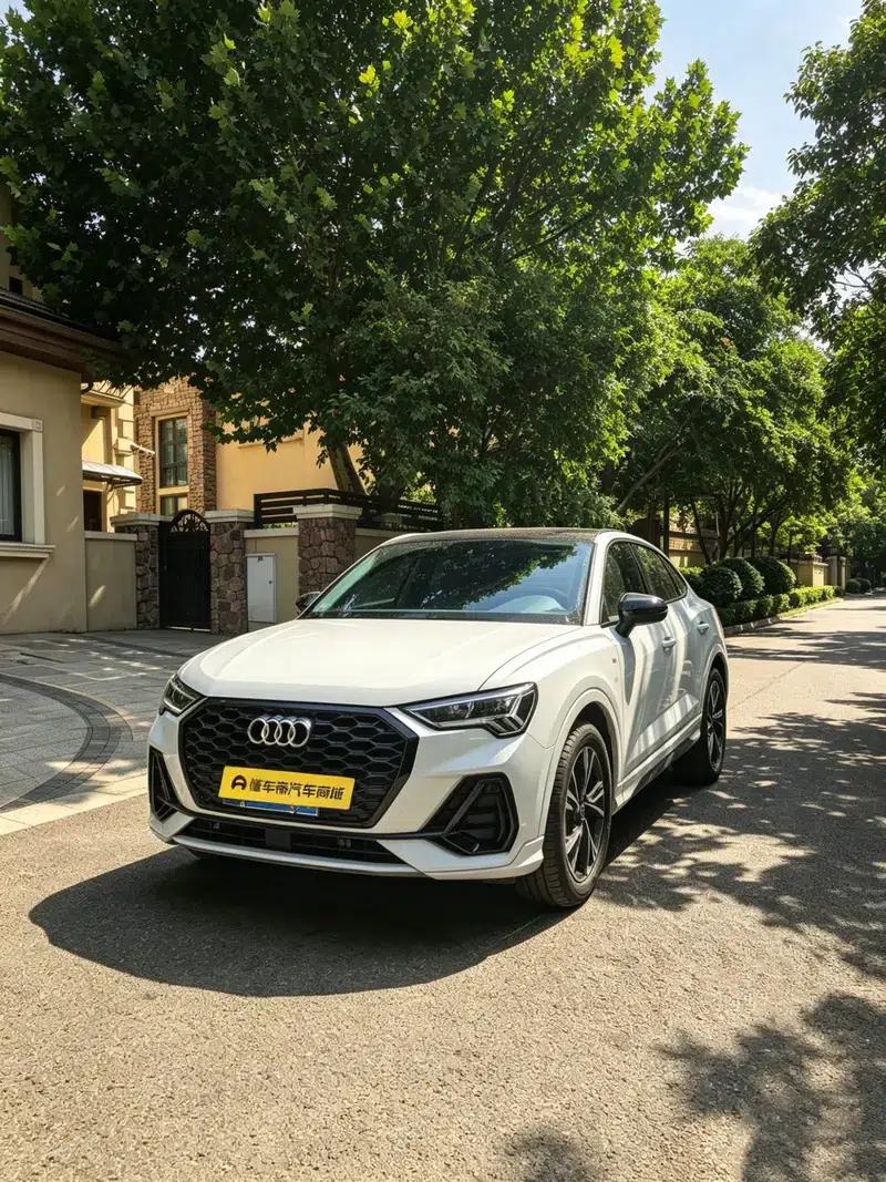 Audi Q3 Sportback 2022 40 TFSI Fashion Edition — миниатюра 1