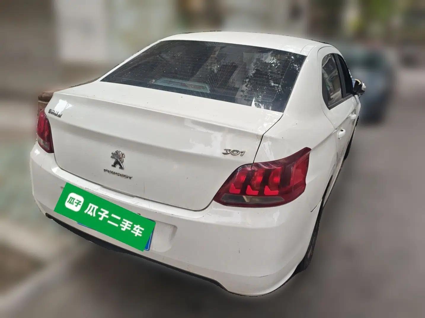 Peugeot 301 2018 1.6L Manual Comfort Edition — миниатюра 6