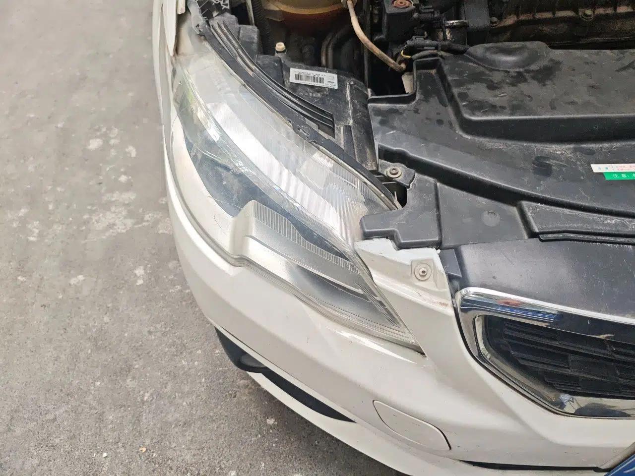 Peugeot 301 2018 1.6L Manual Comfort Edition — миниатюра 7