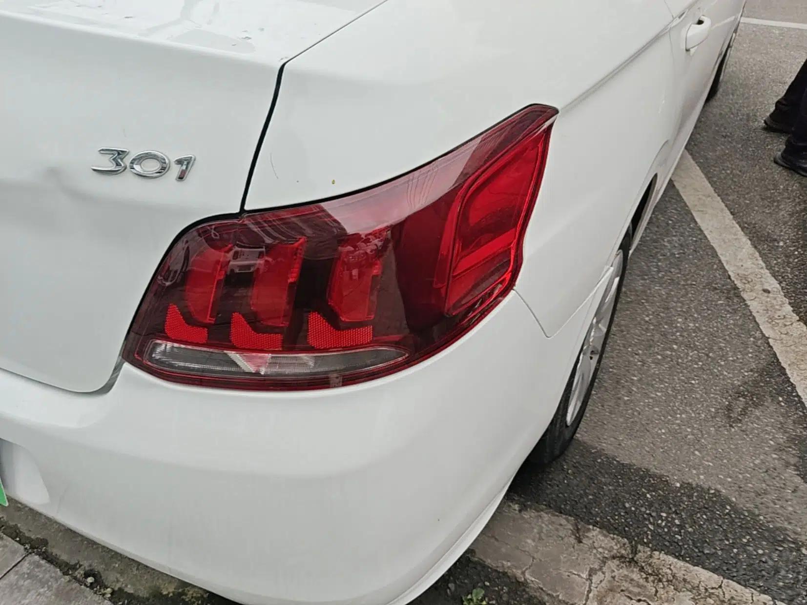 Peugeot 301 2018 1.6L Manual Comfort Edition — миниатюра 9