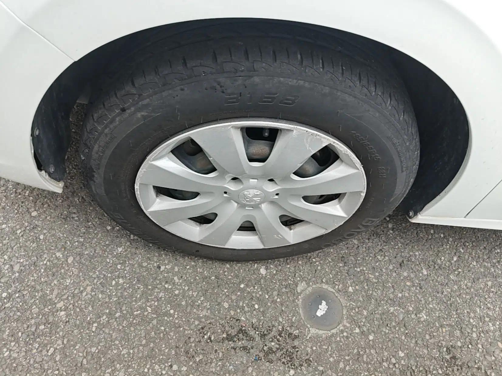 Peugeot 301 2018 1.6L Manual Comfort Edition — миниатюра 10