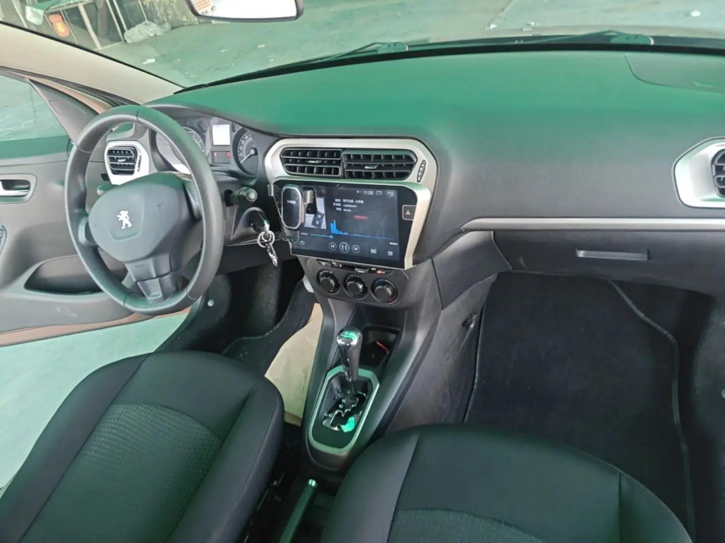 Peugeot 301 2014 1.6L Automatic Comfort Edition — миниатюра 12
