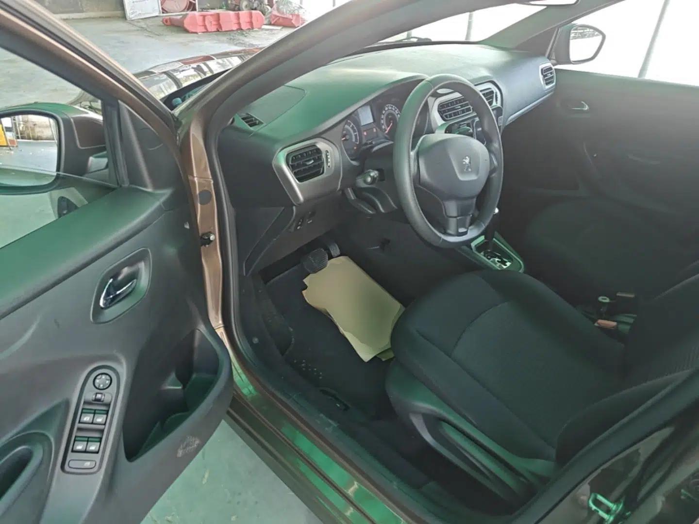 Peugeot 301 2014 1.6L Automatic Comfort Edition — миниатюра 18