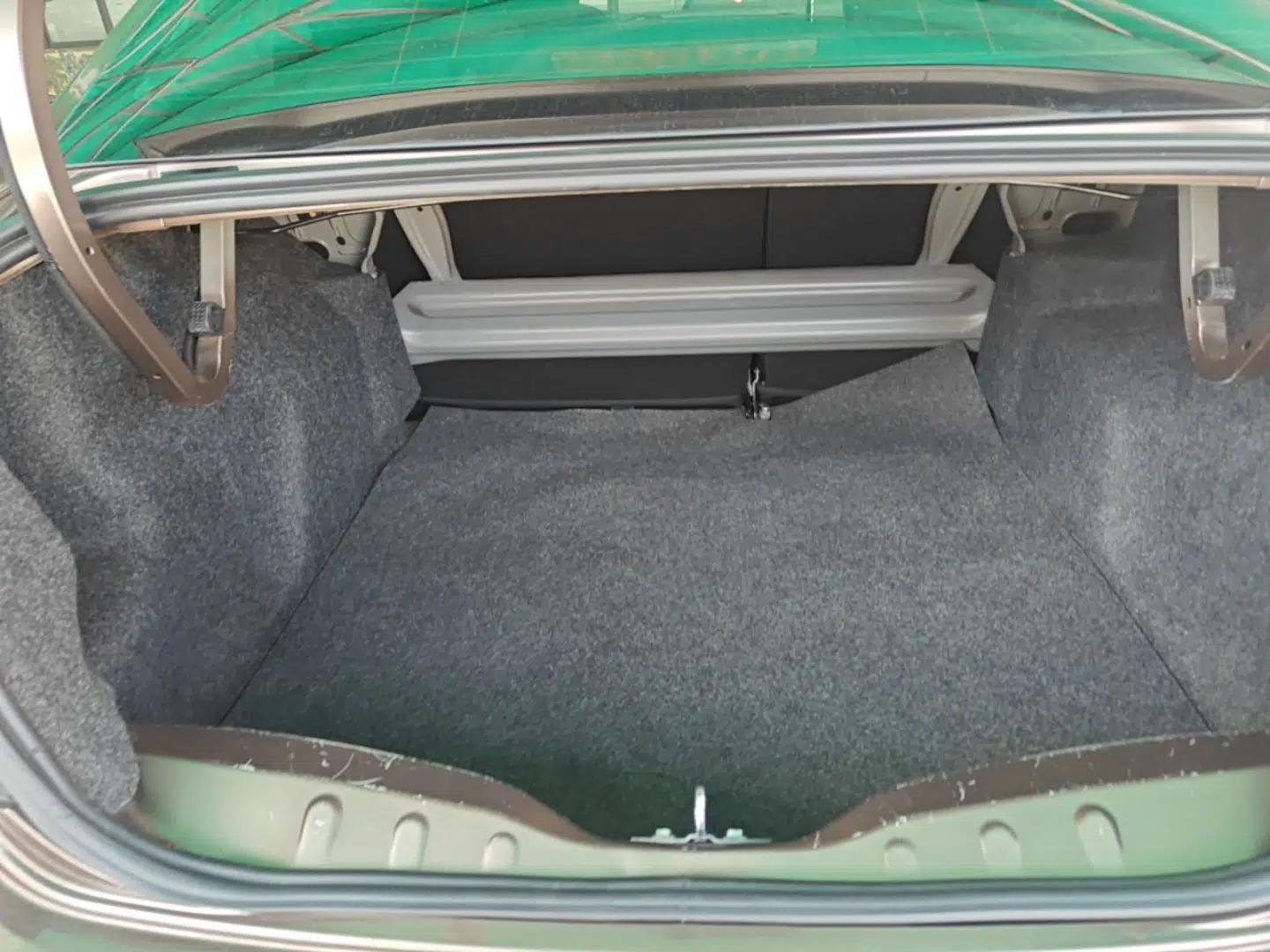 Peugeot 301 2014 1.6L Automatic Comfort Edition — миниатюра 22