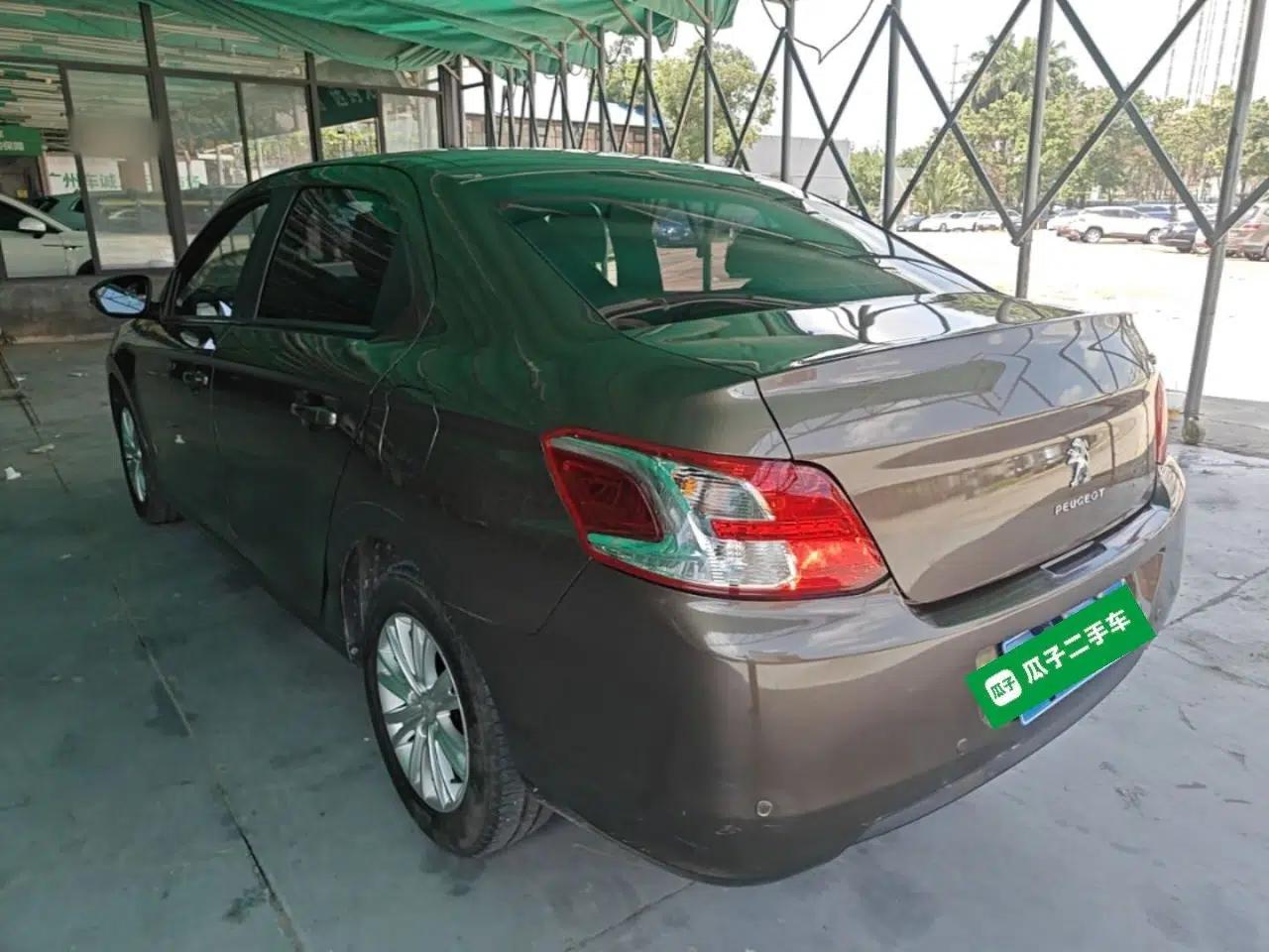 Peugeot 301 2014 1.6L Automatic Comfort Edition — миниатюра 4