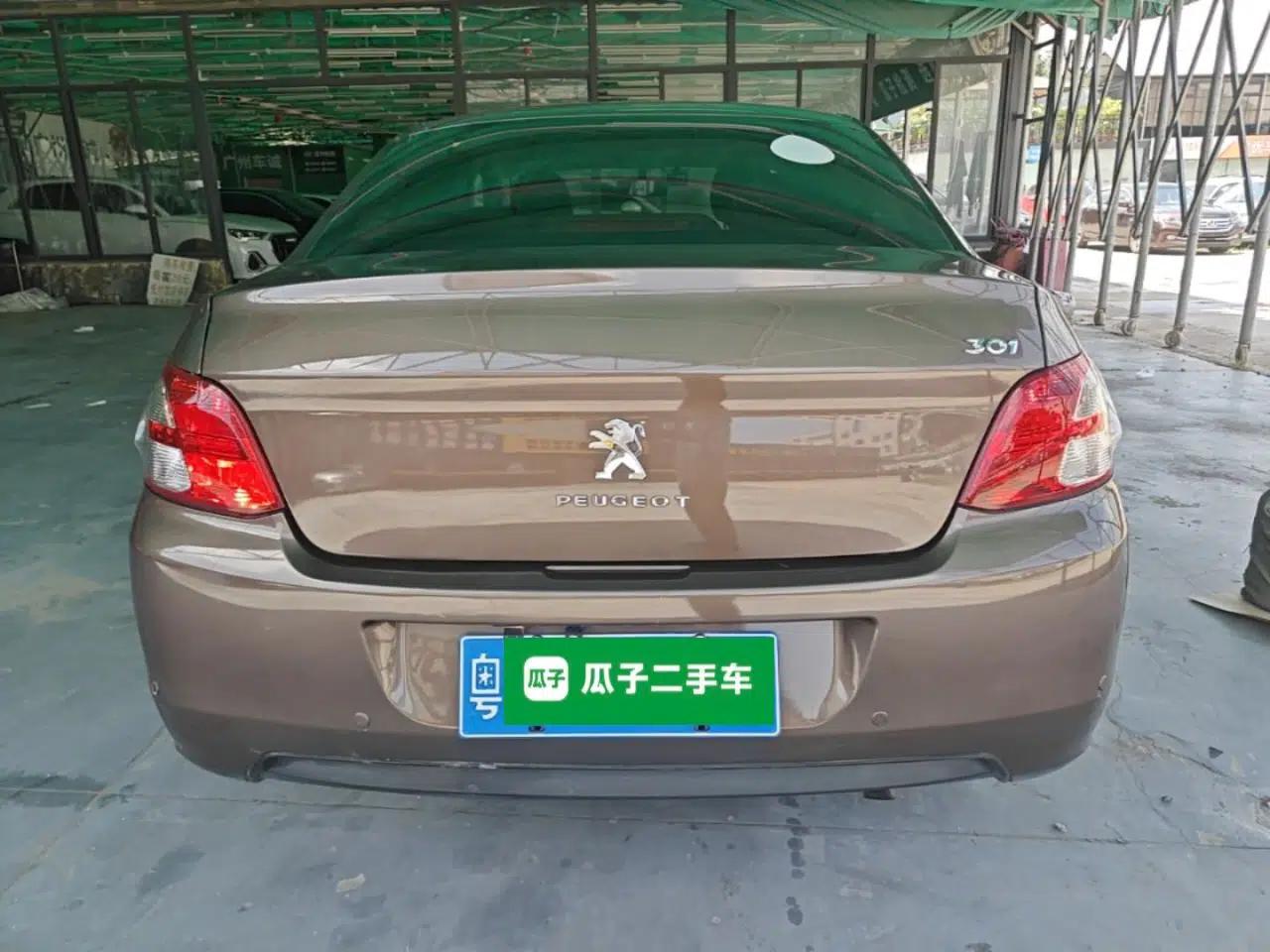 Peugeot 301 2014 1.6L Automatic Comfort Edition — миниатюра 5