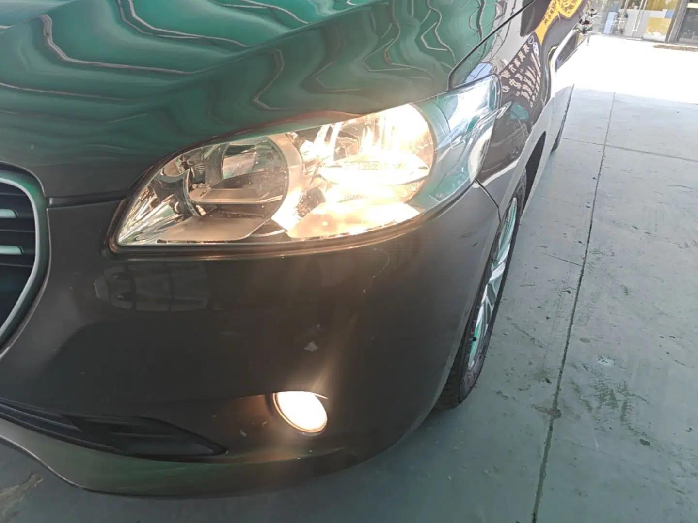 Peugeot 301 2014 1.6L Automatic Comfort Edition — миниатюра 8