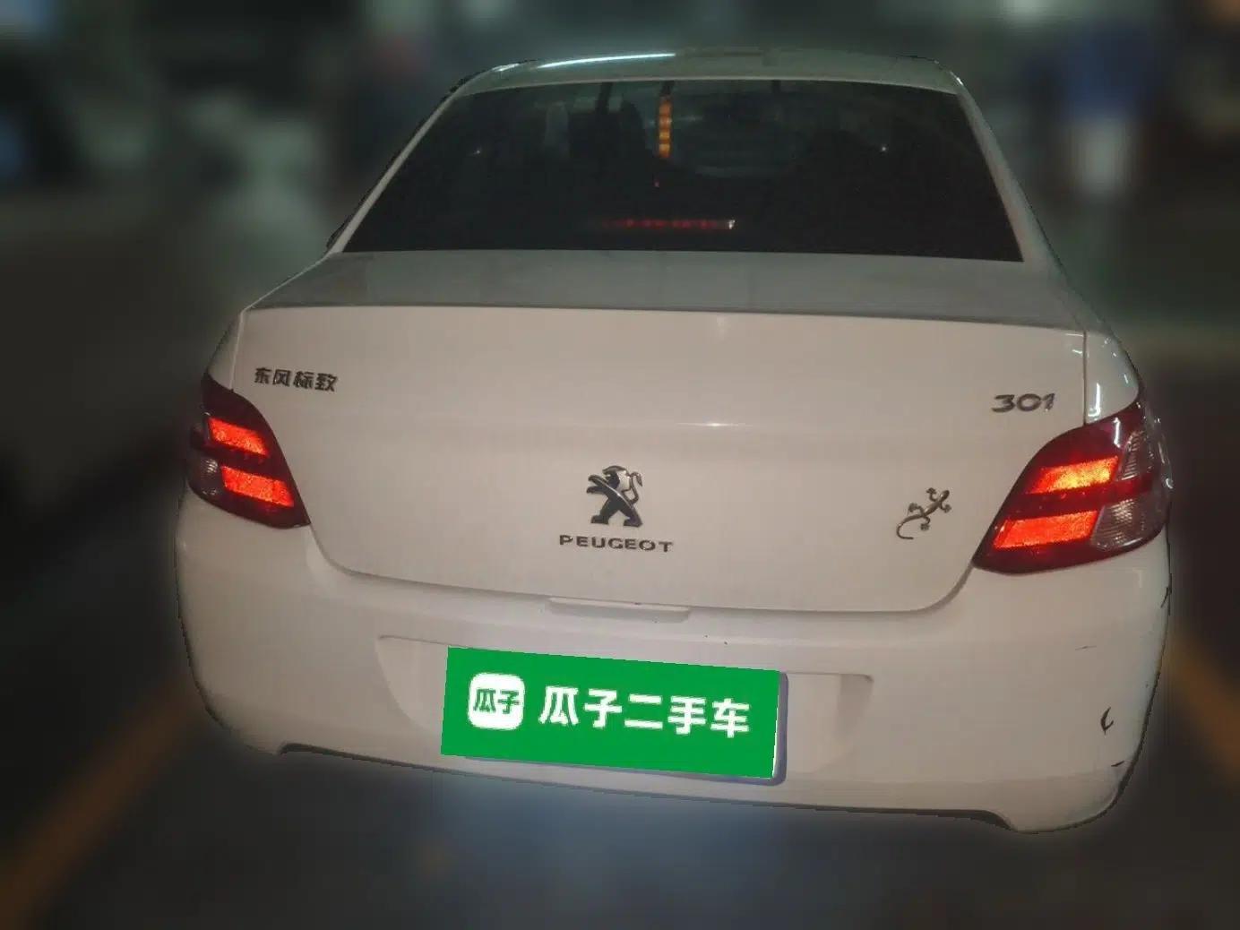 Peugeot 301 2014 1.6L Automatic Comfort Edition — миниатюра 5