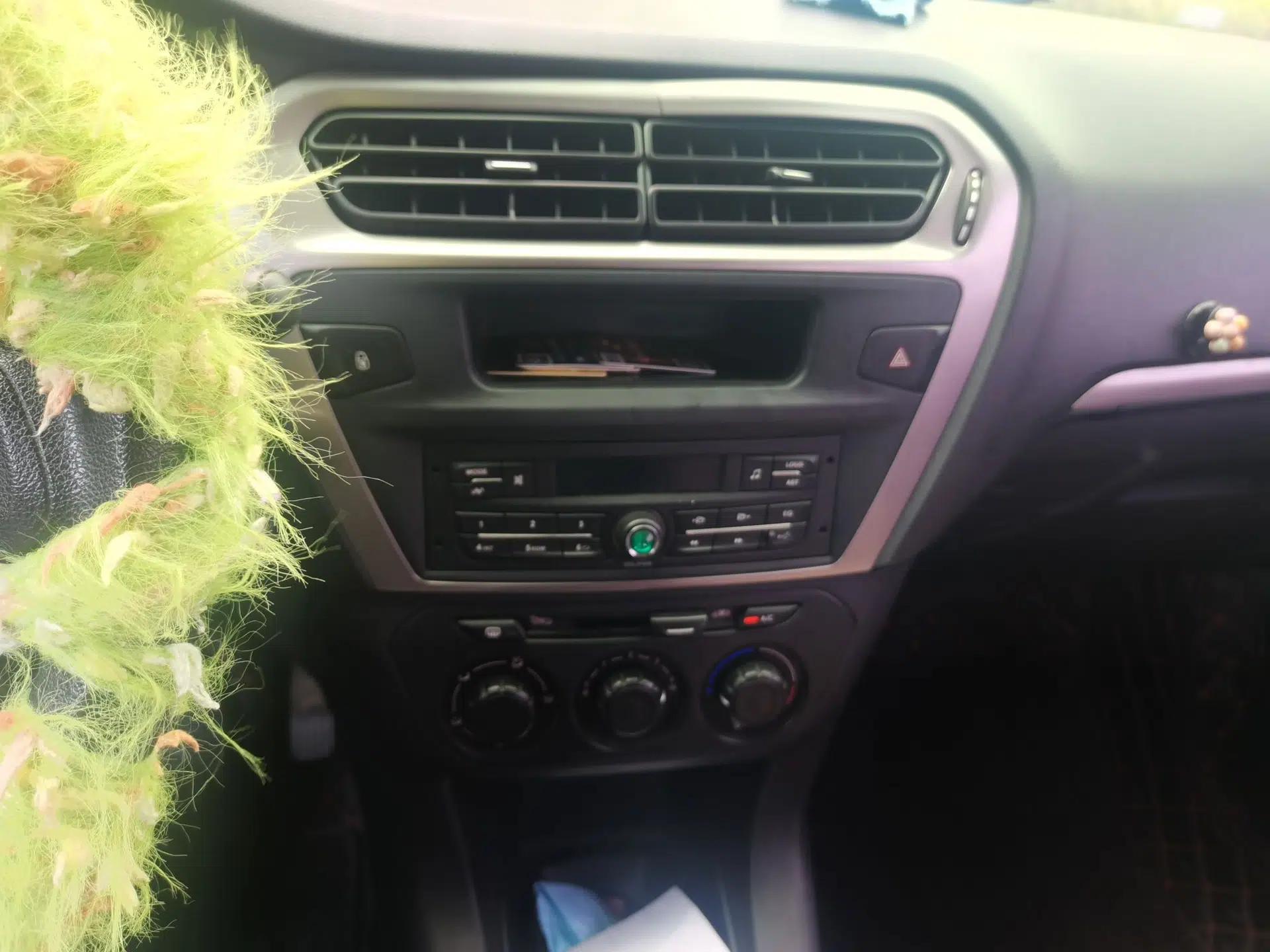 Peugeot 301 2016 1.6L Manual Comfort Edition — миниатюра 13