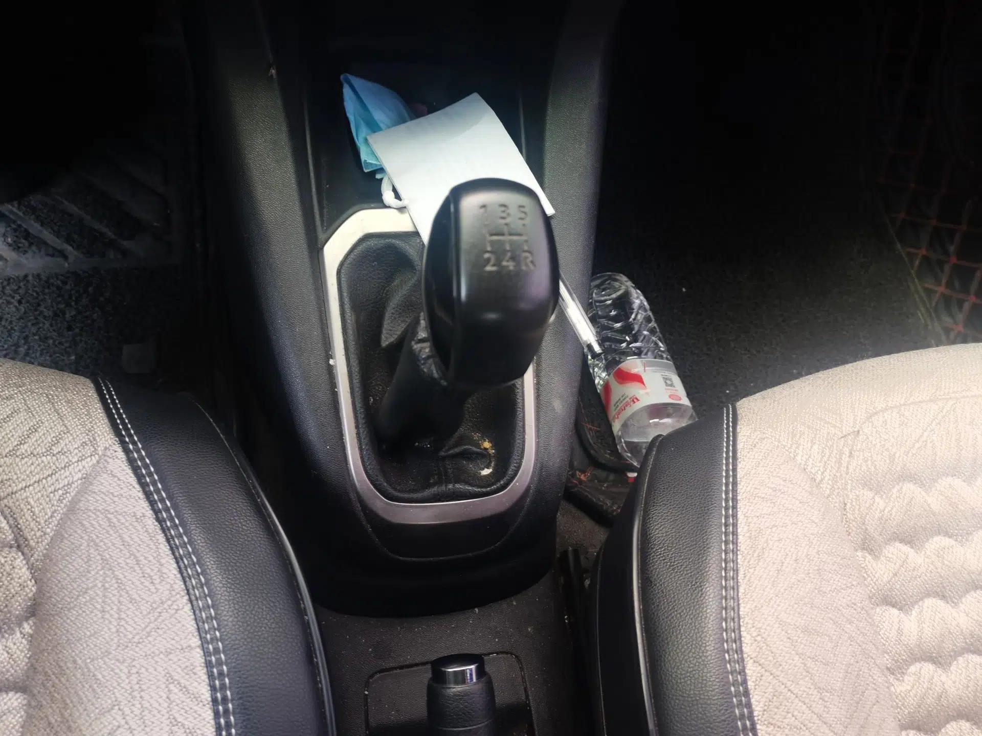Peugeot 301 2016 1.6L Manual Comfort Edition — миниатюра 14
