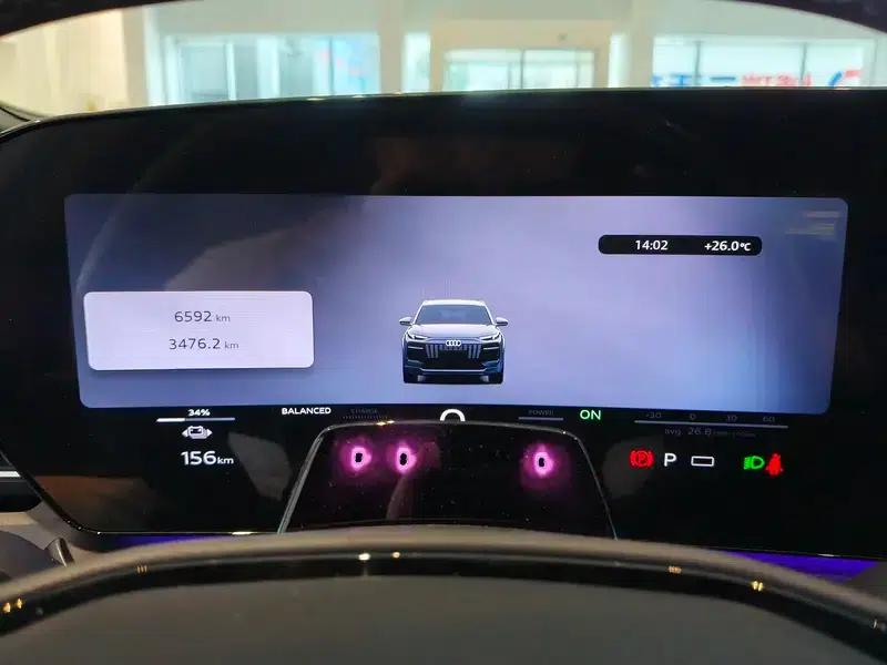 Audi Q6L e-tron 2026 First Edition — миниатюра 12