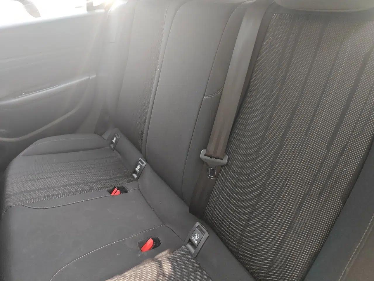 Peugeot 308S 2015 1.2T Automatic Jingchi Edition — миниатюра 17