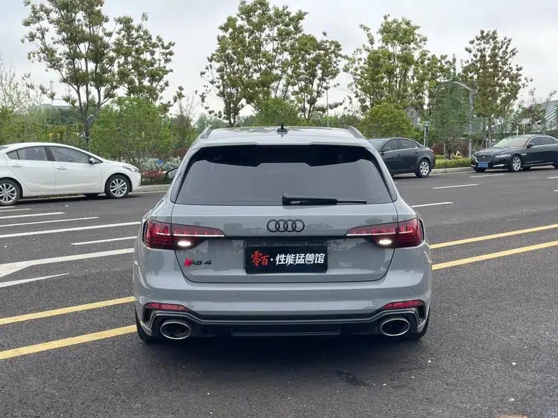 2022 Audi RS 4 RS4 2.9T Avant Dark Gold Edition — миниатюра 5
