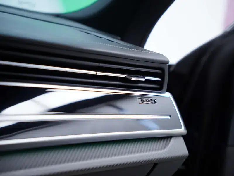 2021 Audi RS Q8 4.0T — миниатюра 26