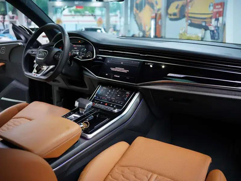 2021 Audi RS Q8 4.0T — миниатюра 39