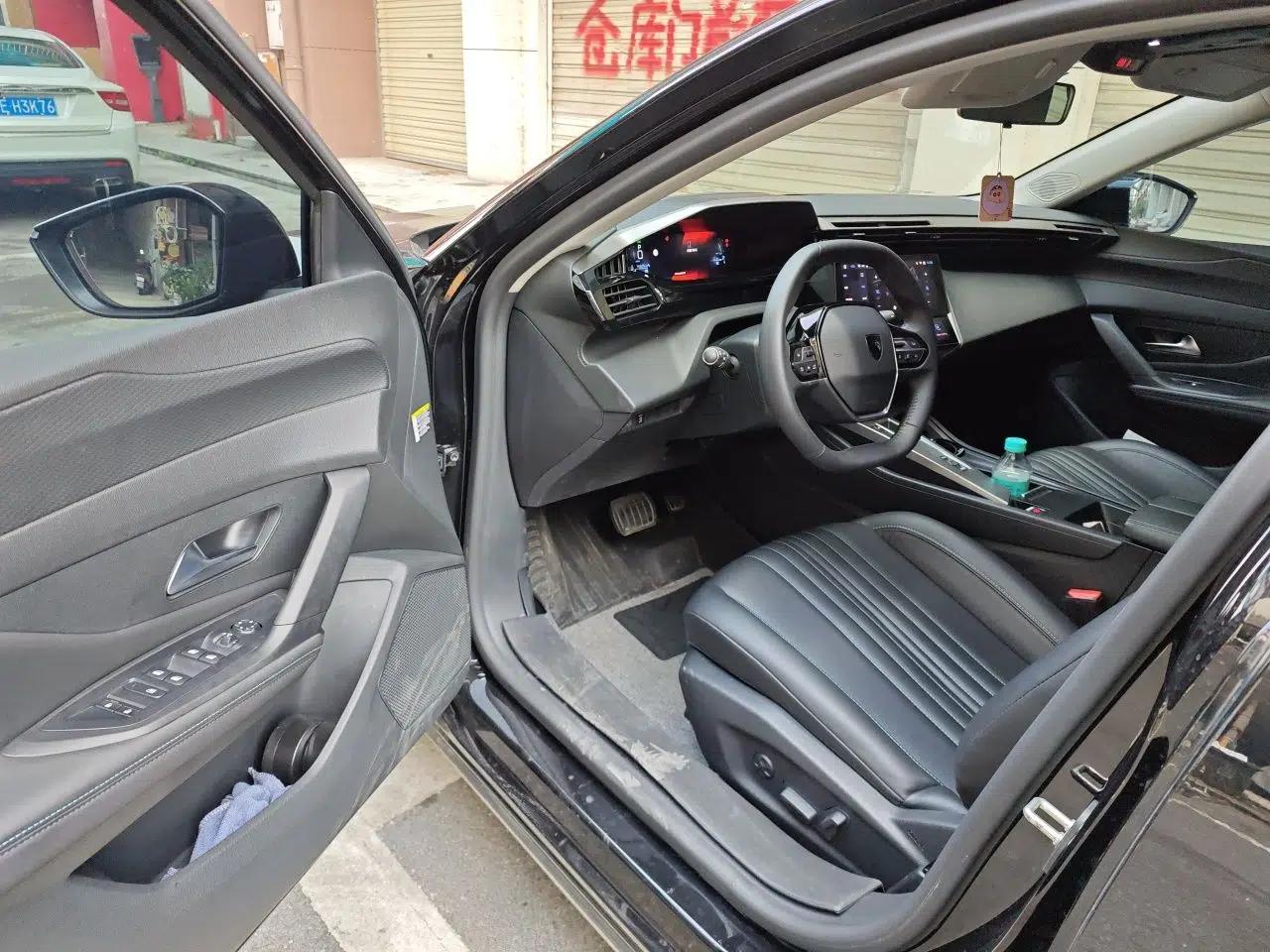Peugeot 408X 2023 Charm Version — миниатюра 16