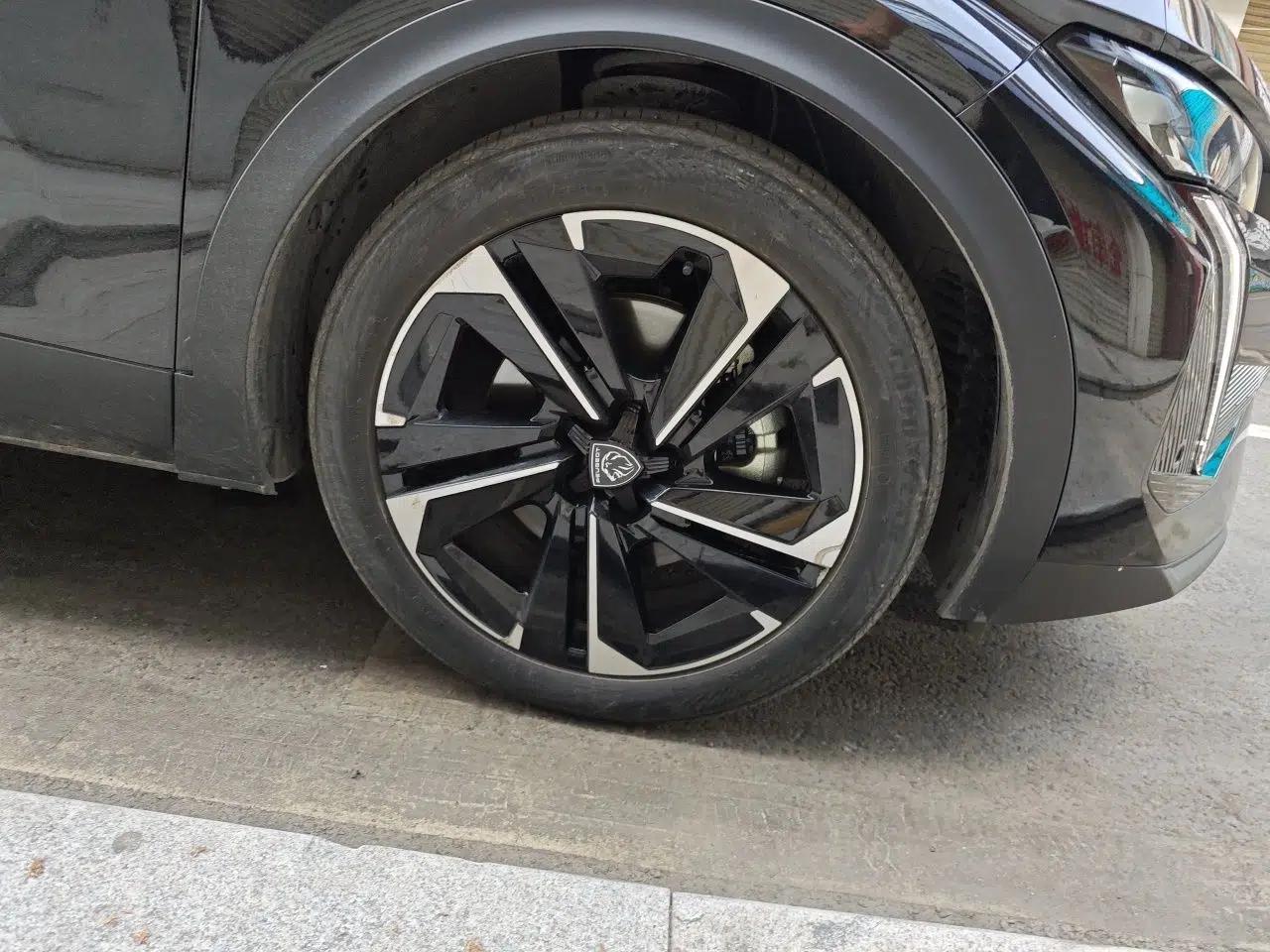 Peugeot 408X 2023 Charm Version — миниатюра 8