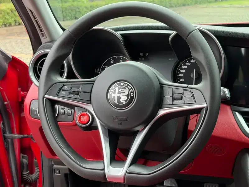 Giulia Juliet 2017 2.0T 200HP Luxury Edition — миниатюра 14