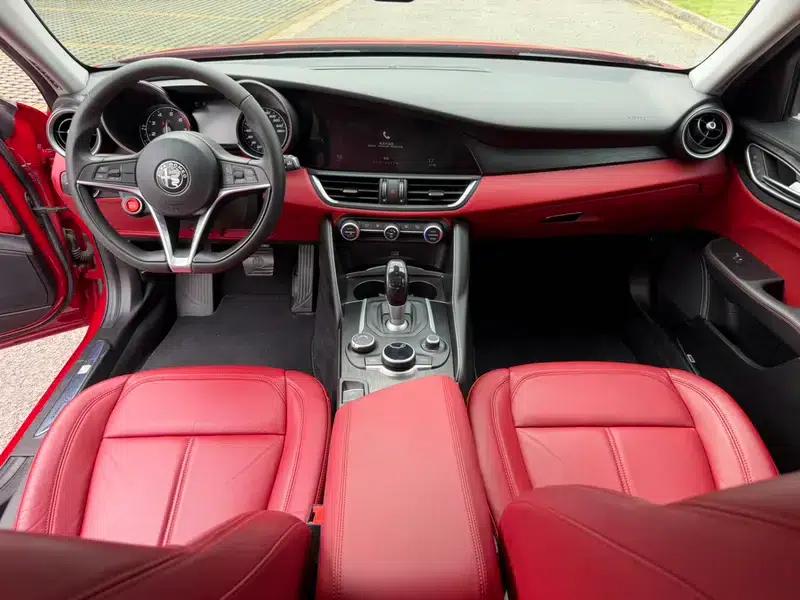 Giulia Juliet 2017 2.0T 200HP Luxury Edition — миниатюра 9