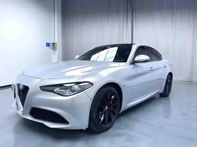 Giulia 2021 2.0T 280HP Veloce Ti Racing Edition