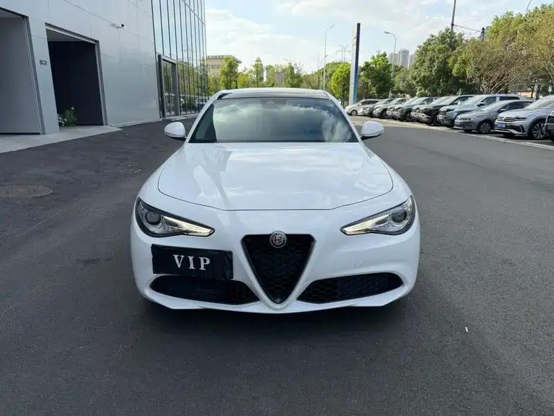 Giulia Juliet 2020 2.0T 280HP Luxury Edition — миниатюра 2