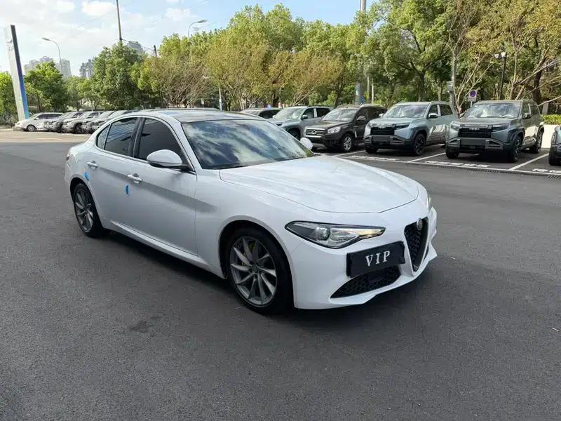 Giulia Juliet 2020 2.0T 280HP Luxury Edition — миниатюра 3